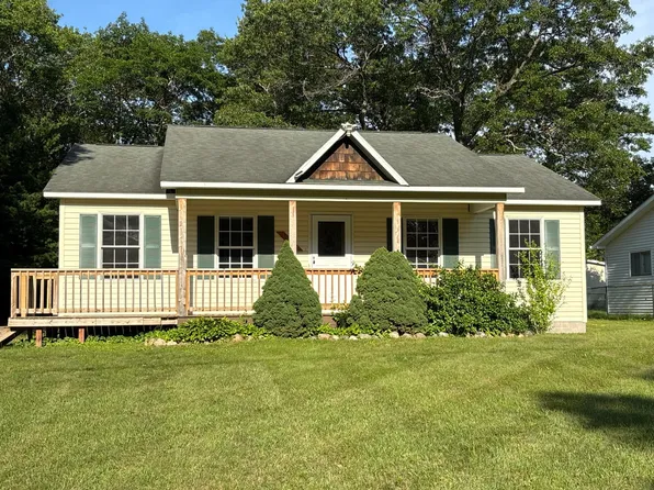 5520 Heather St, Oscoda, MI 48750
