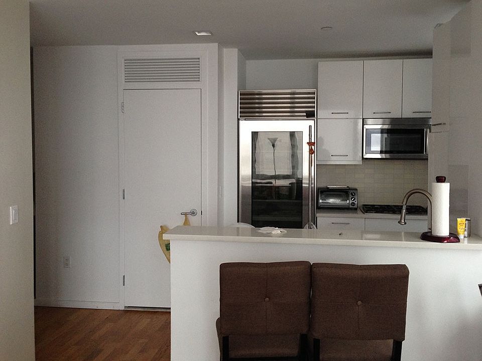 1st image of 635 W 42nd St APT 6N