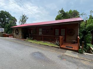 819 Mulberry St, Williamson, WV 25661