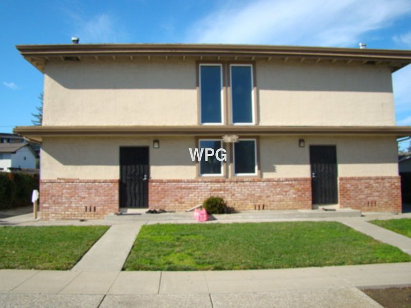 1st image of 713 Golden Oak Dr APT 2