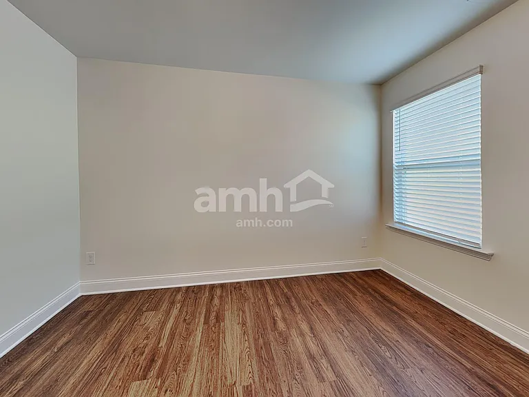 119 Hamilton Park Dr — Photo 23