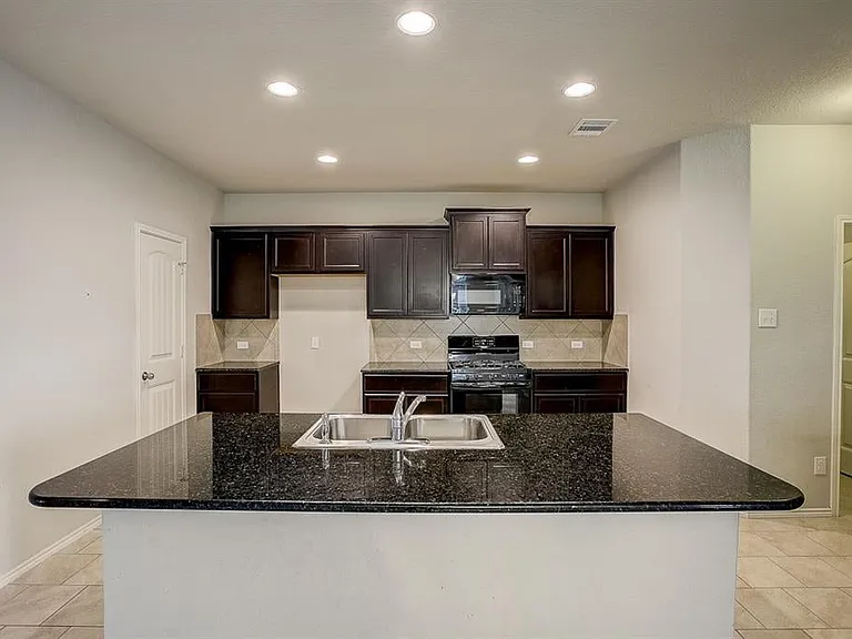 121 Flatland Trl — Photo 5