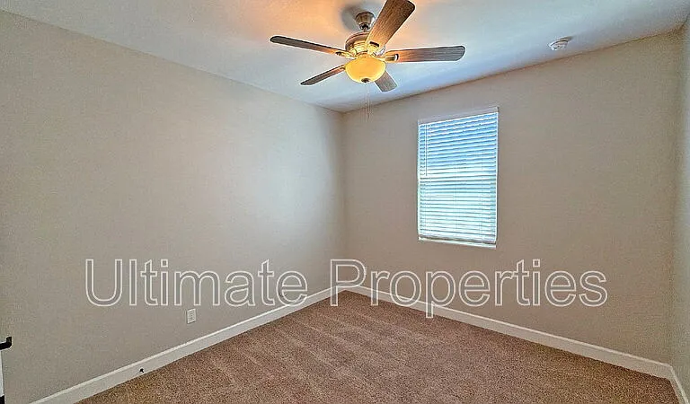 835 N 110th Ave — Photo 16