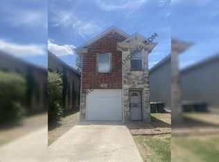 2926 Plaza Blvd, Dallas, TX 75241