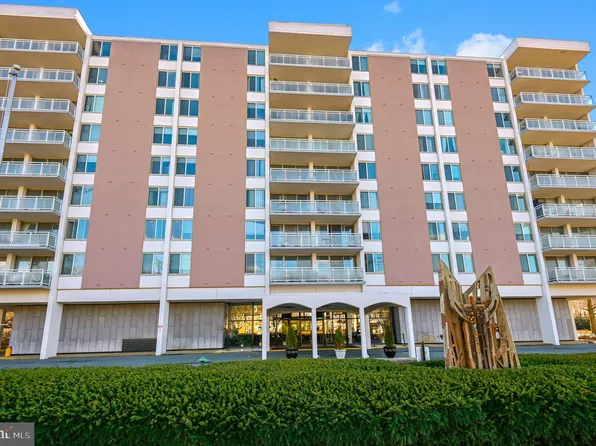 6210 Park Heights Ave #401, Baltimore, MD 21215