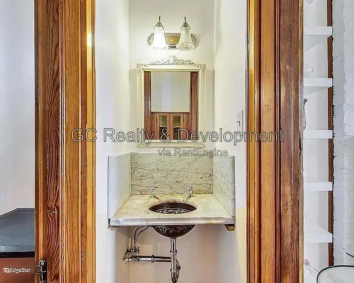 4936 S Saint Lawrence Ave — Photo 29