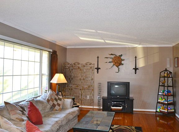 4th image of 502 Summerwood Dr NE