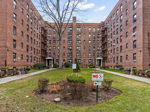 2465 Haring Street image 1 of 24