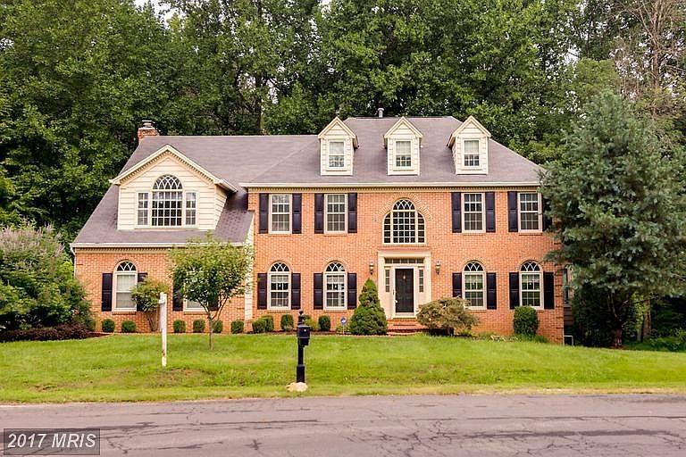 1st image of 5956 Fairview Woods Dr