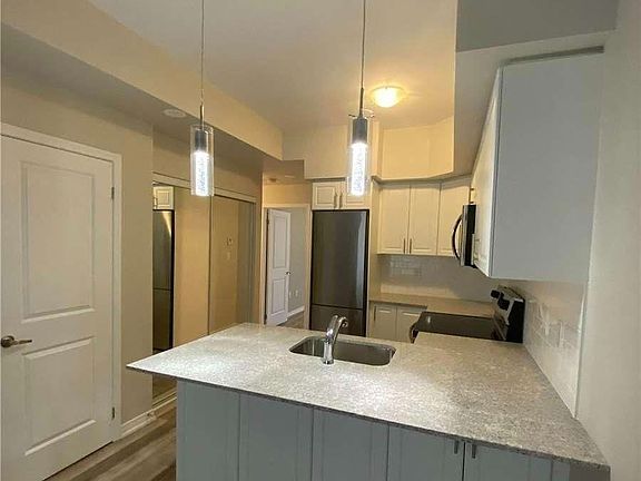 4th image of 28 Fieldway Rd #59