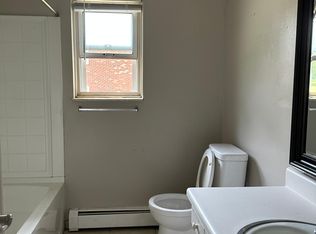 432 Mathews Rd APT 4, Youngstown, OH 44512