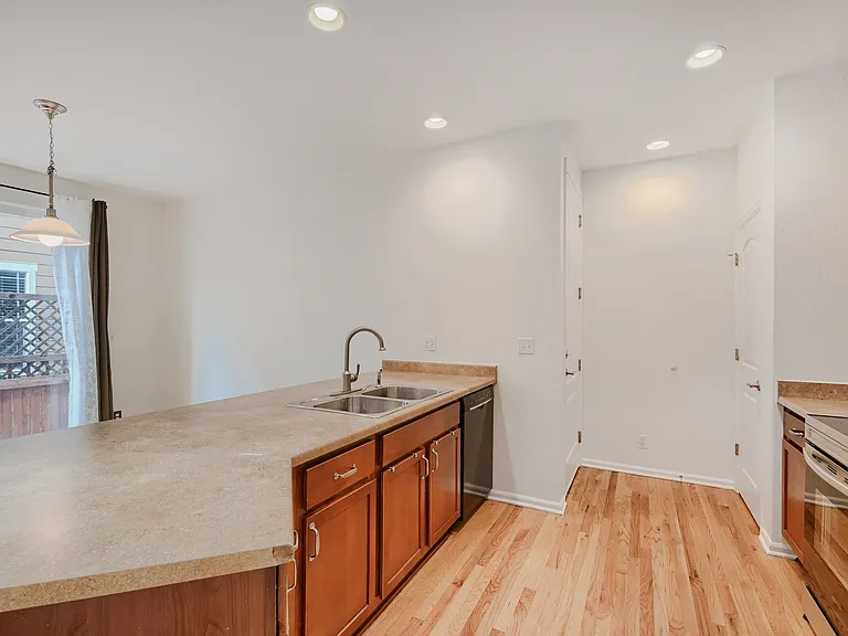 10875 E 28th Pl — Photo 9