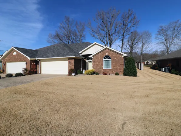 19 Emerald Cv Unit B, Paris, TN 38242