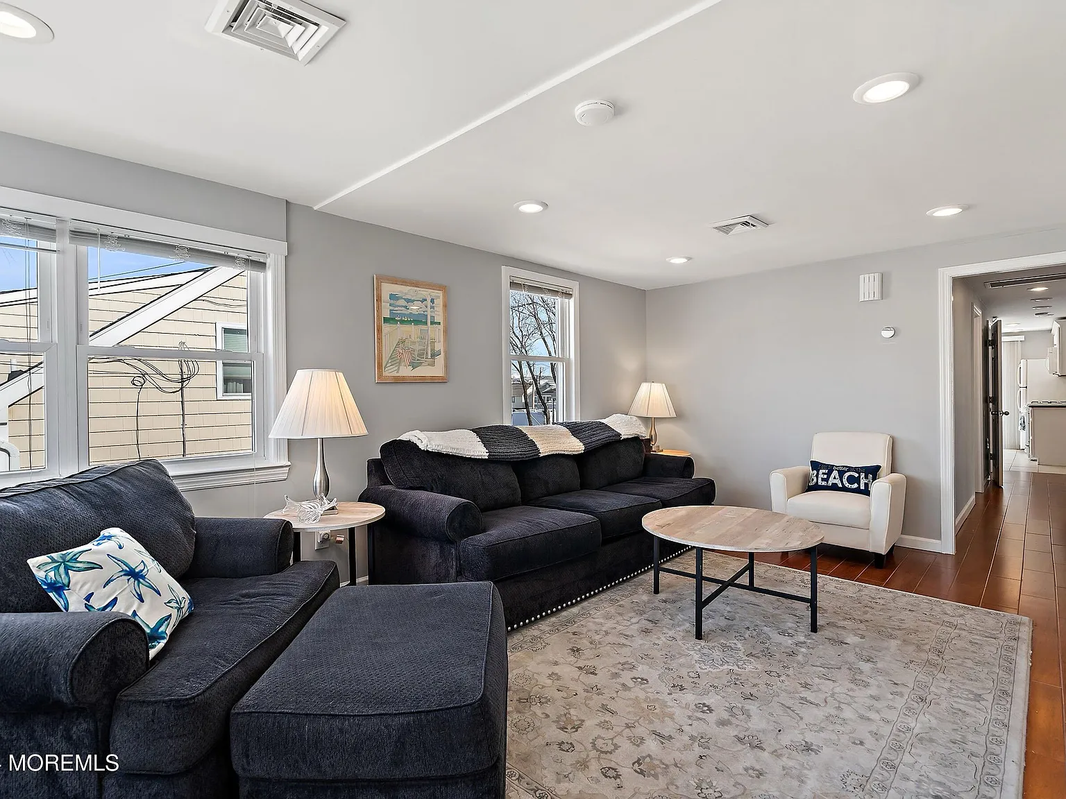 3 bed, 984 sqft, $2,600 — Photo 3