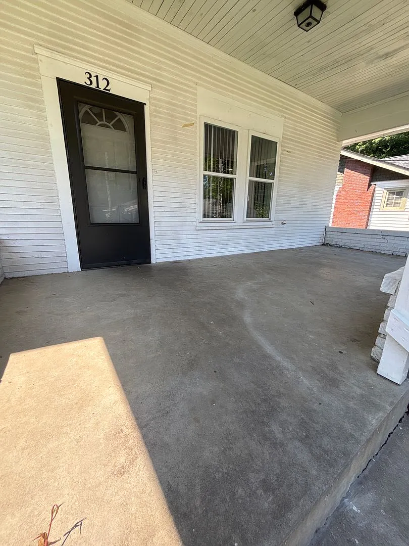 312 W King Street 00907 — Photo 2