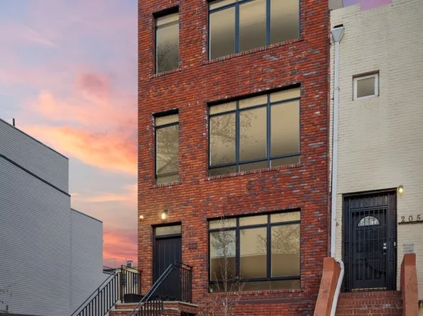 203 Halsey St, Brooklyn, NY 11216