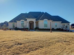 6568 N Deer Ridge Ct, Owasso, OK 74055