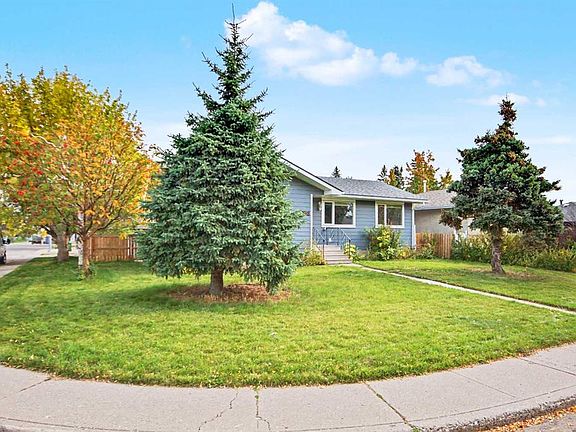 2nd image of 2202 W 35th St SE