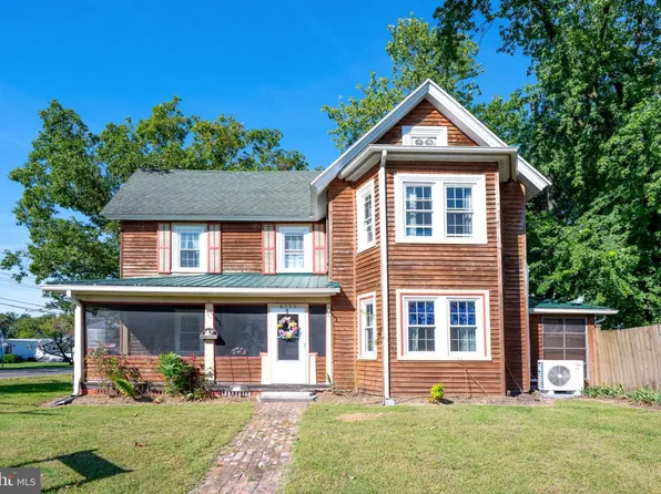 8595 Hearns Pond Rd, Seaford, DE 19973