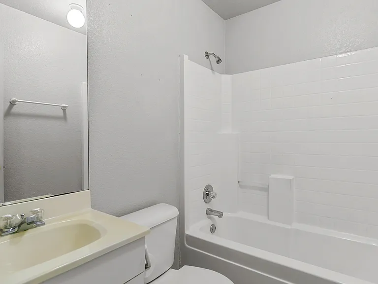 210 Joshua Blvd #210 — Photo 21