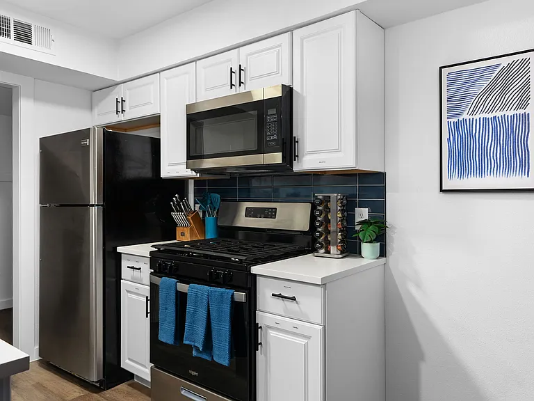 1315 Southport Dr #B — Photo 8