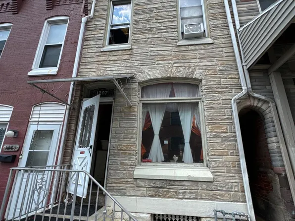 1207 Elm St, Reading, PA 19604