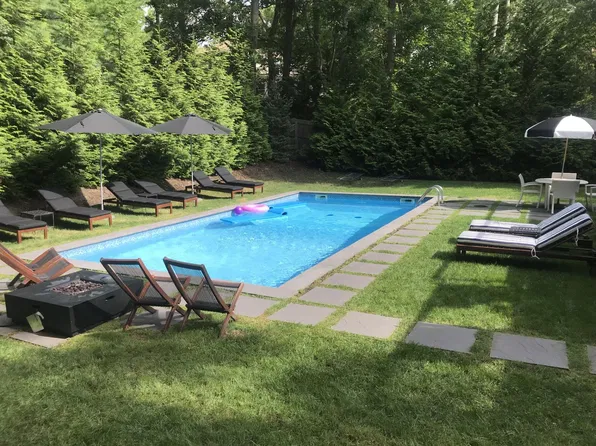 21 Hillside Dr W, Sag Harbor, NY 11963