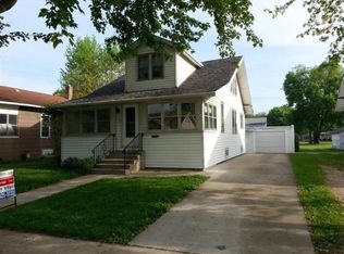 1010 W 6th St, Sterling, IL 61081