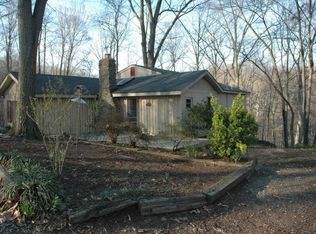 8211 Foneswood Ln, Manassas, VA 20112