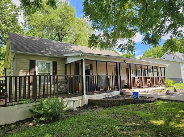 331 N East St, Hillsboro, IL 62049