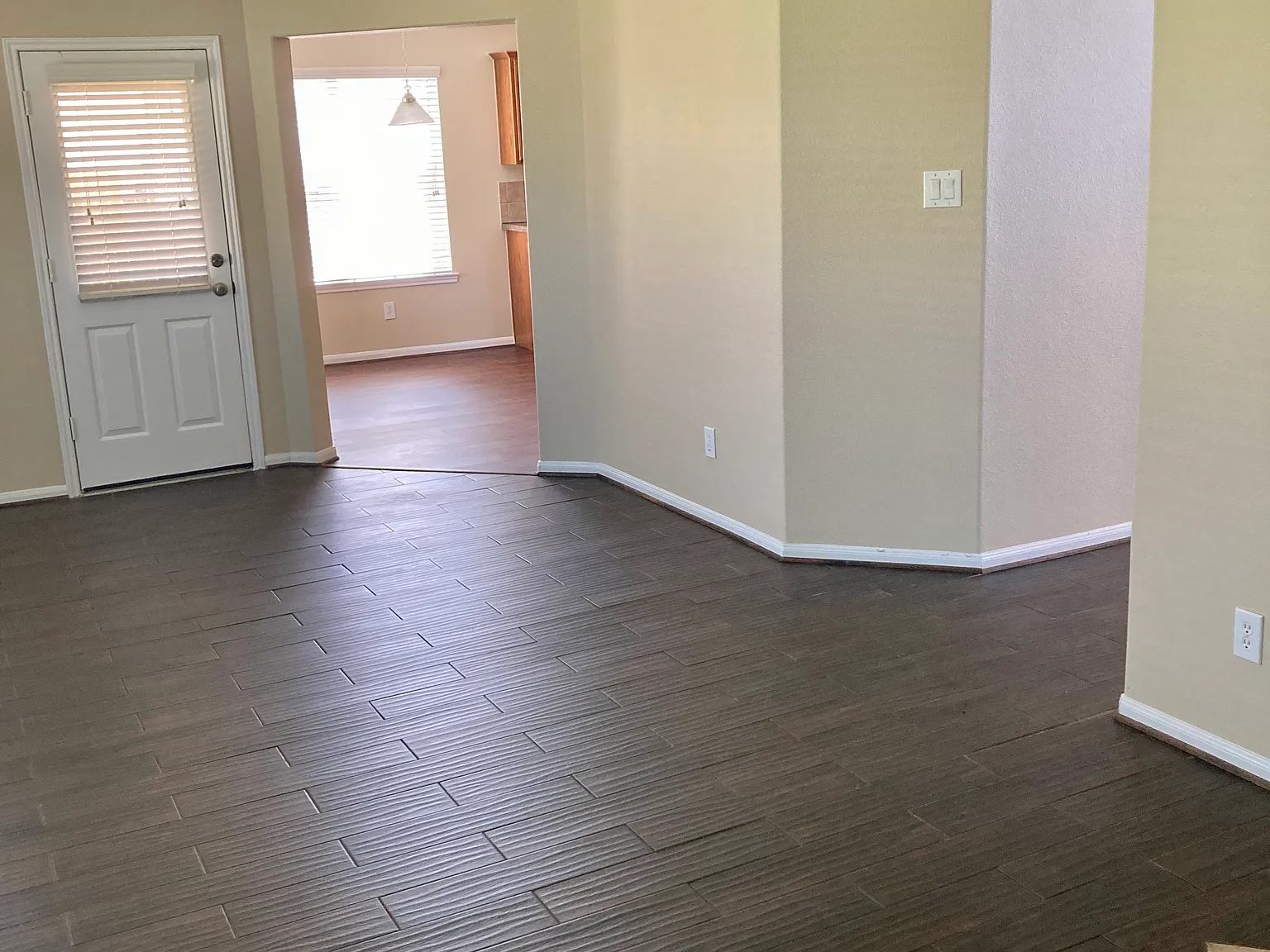 6825 Ridgewood Lane — Photo 4