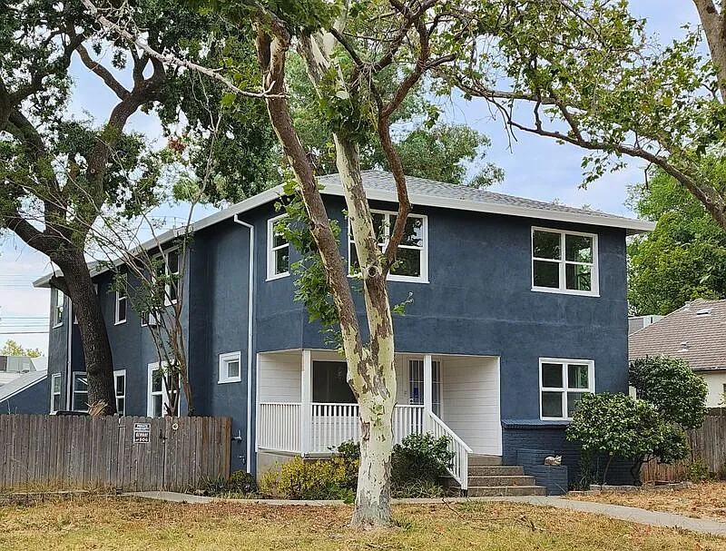 1 bed, 1.0 bath, 725 sqft, $1,350 — Photo 2
