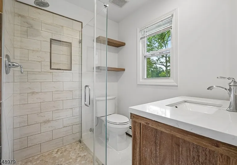 54 Canterbury Dr — Photo 21