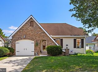 37 Fir Rd, Manahawkin, NJ 08050