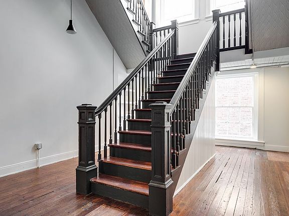 4th image of 17 W Main St Unit 206