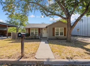 116 N Merrimac St, Weatherford, TX 76086