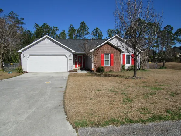 118 Carolina Pines Dr, Jacksonville, NC 28546