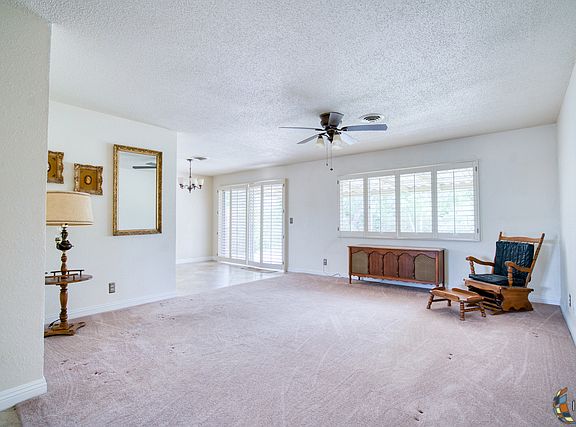 2nd image of 1729 Lenrey Ave