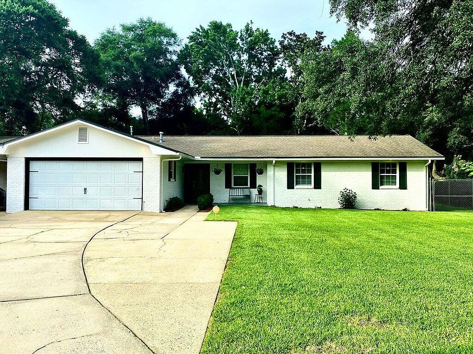 1st image of 10 Fulmar Ct NE