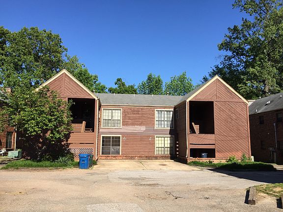 3rd image of 2086 Crestway Dr Unit 1