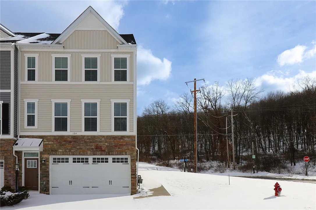 124 Rivulet Pl photo 1