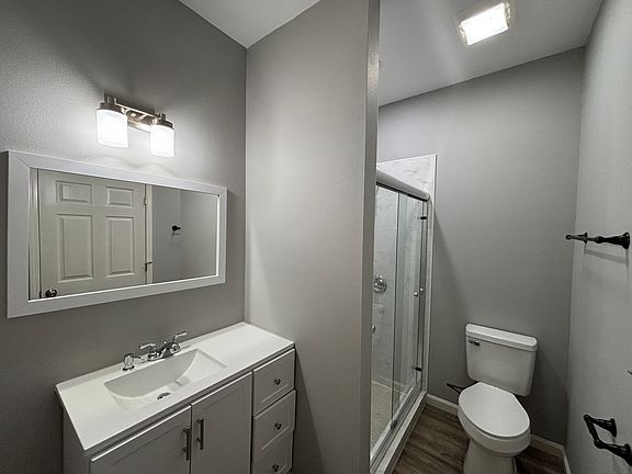 Great lighting for getting ready!
