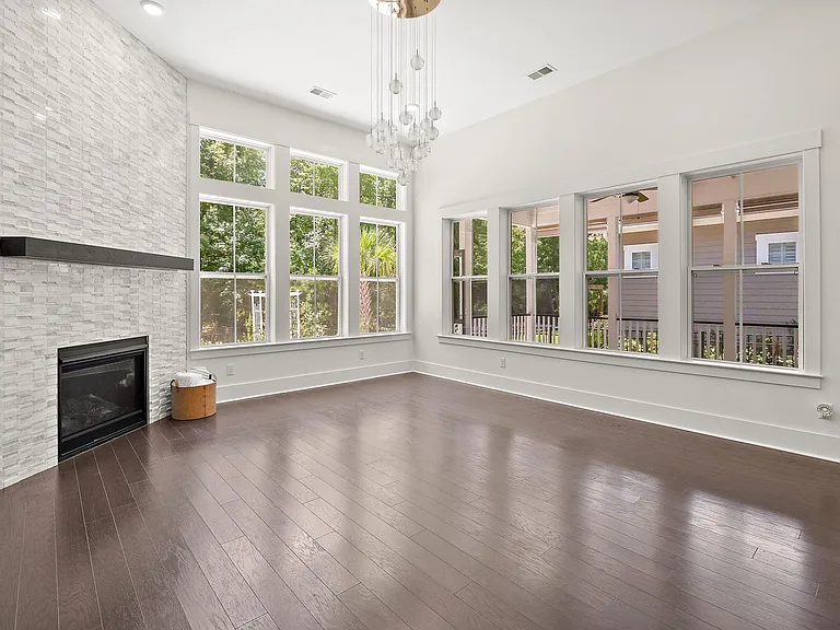 3573 Crosstrees Ln — Photo 4