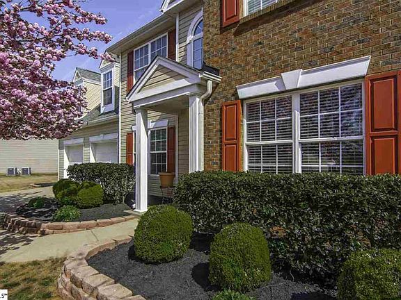 5th image of 127 Birkhall Cir