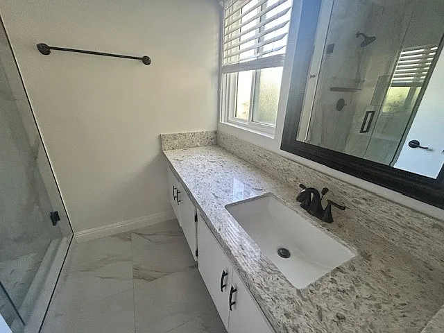 28740 Lomo Dr — Photo 24