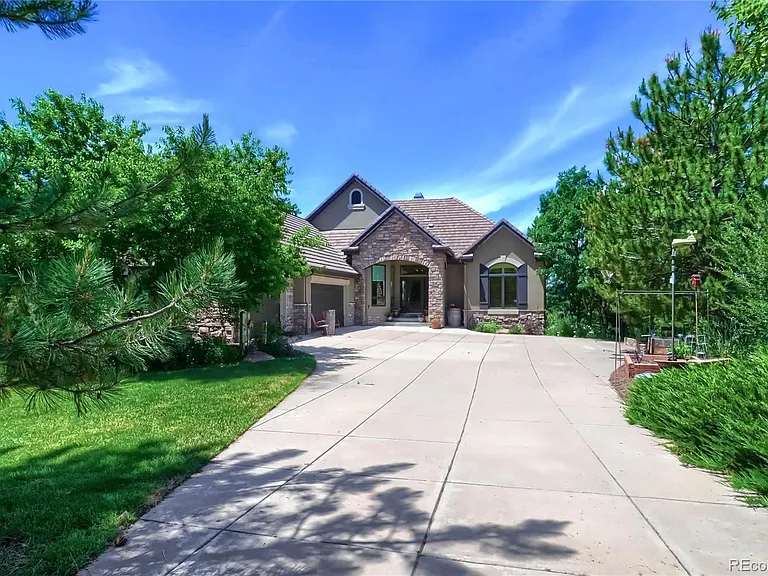 735 Evening Star Ct — Photo 2