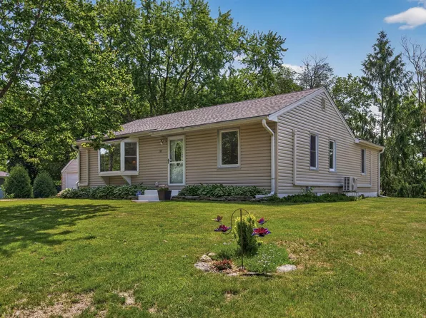 11311 Lorry Ln W, Minnetonka, MN 55305