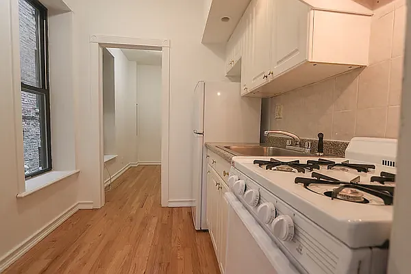 Rented by Maz Group NY | media 4