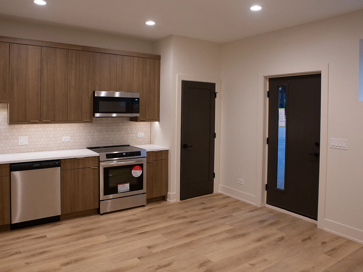 2 bed, $2,650 — Photo 3