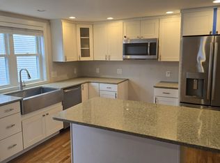 15 Lafayette Ter #B, North Hampton, NH 03862